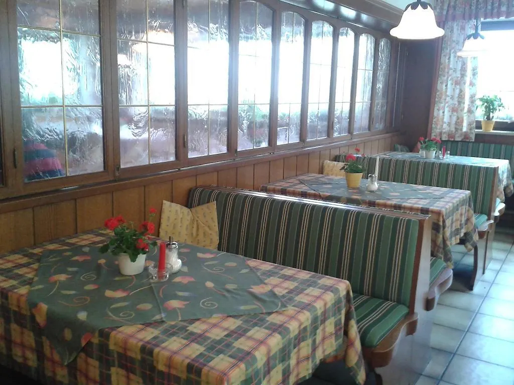 Gasthof Rose Guest House Flachslanden