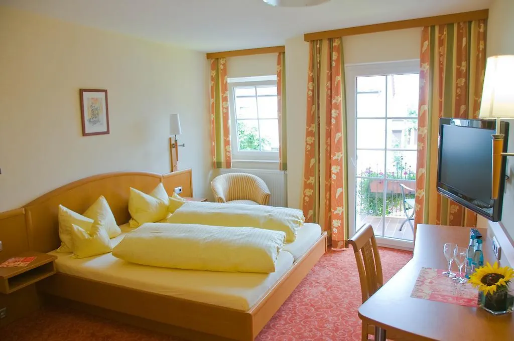Gasthof Rose Guest House Flachslanden